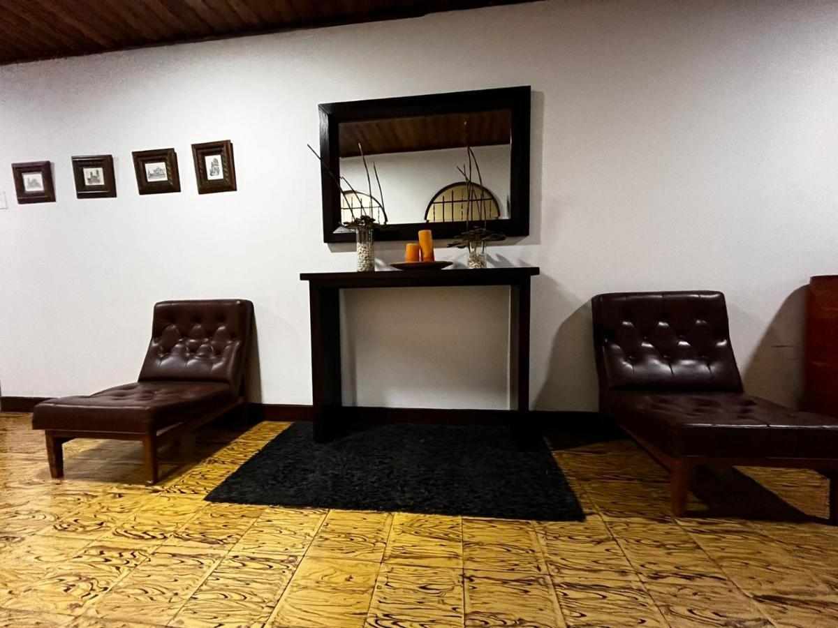Hotel Alpino Armenia Buitenkant foto